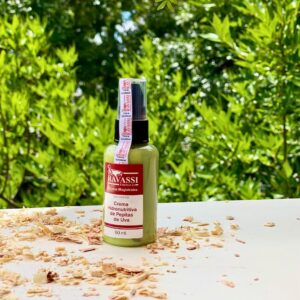 Crema hidronutritiva con pepitas de uva